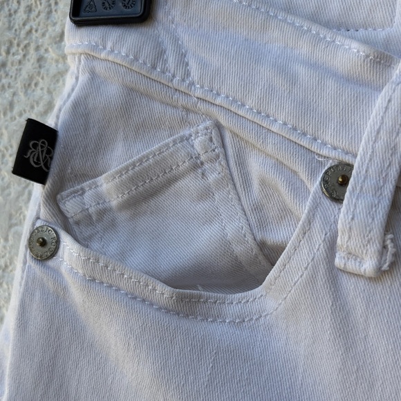 Rock & Republic Berlin Super Skinny White Jeans - Picture 7 of 9
